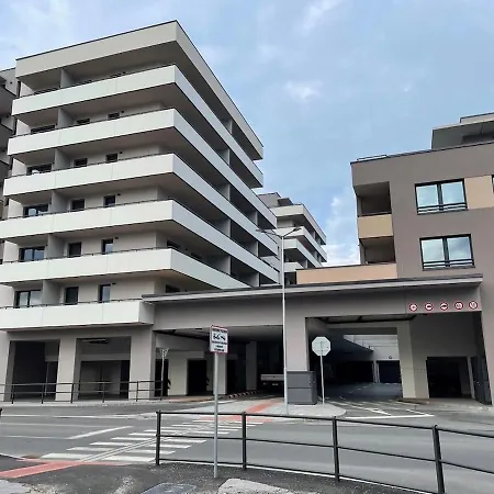 公寓 Albere Modern - Old Town, King Bed & Balcony *