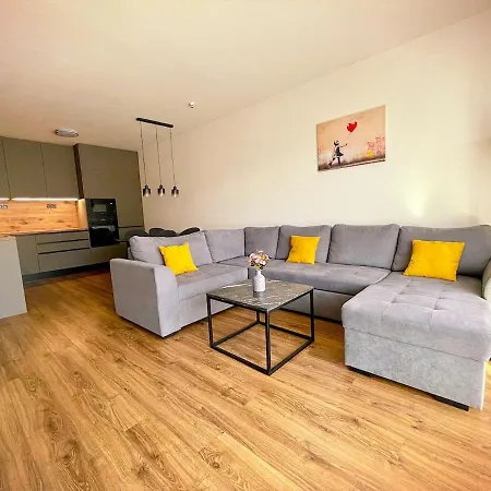 公寓 Albere Modern - Old Town, King Bed & Balcony *