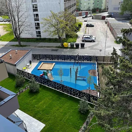 Appartamento Albere Modern - Old Town, King Bed & Balcony *