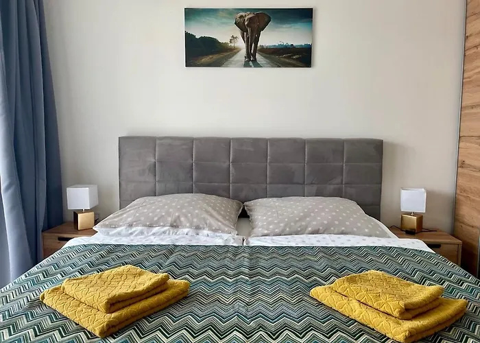 Apartamento Albere Modern - Old Town, King Bed & Balcony Košice